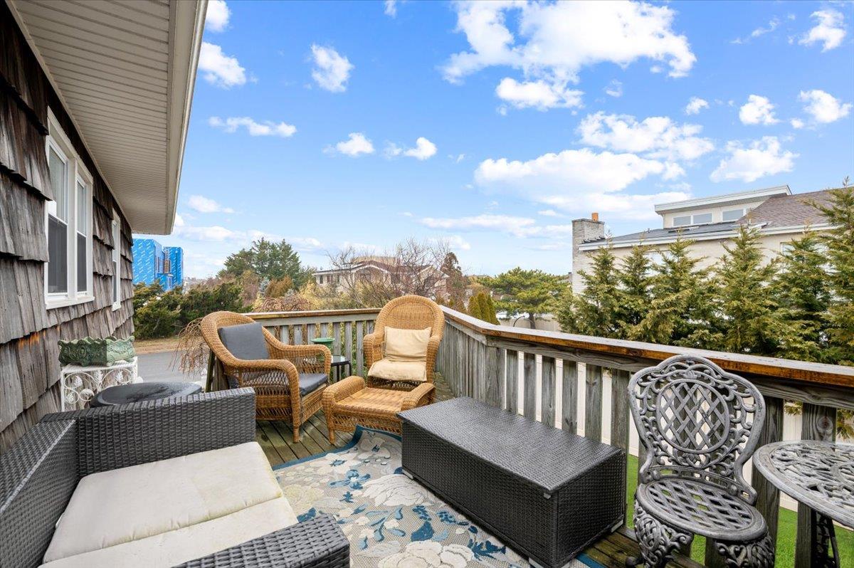 1348 Beech Street, Atlantic Beach, New York image 29