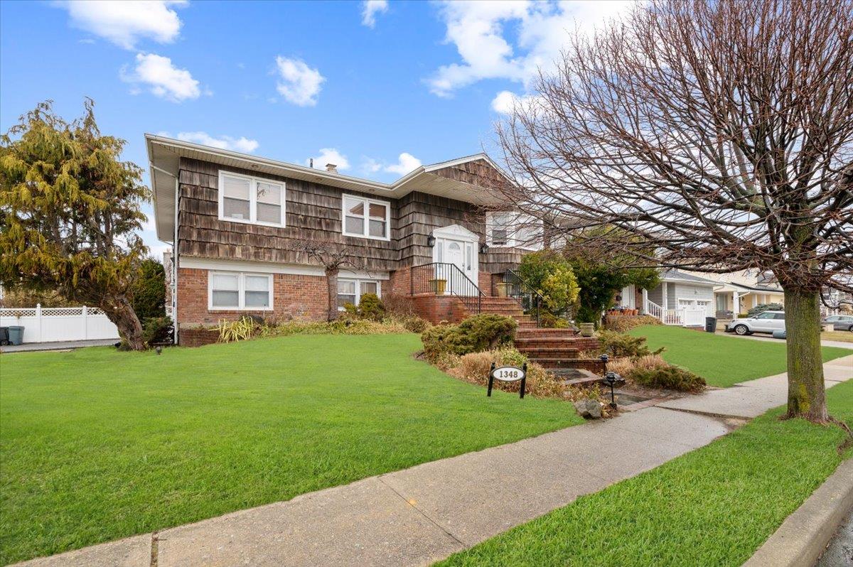 1348 Beech Street, Atlantic Beach, New York image 1