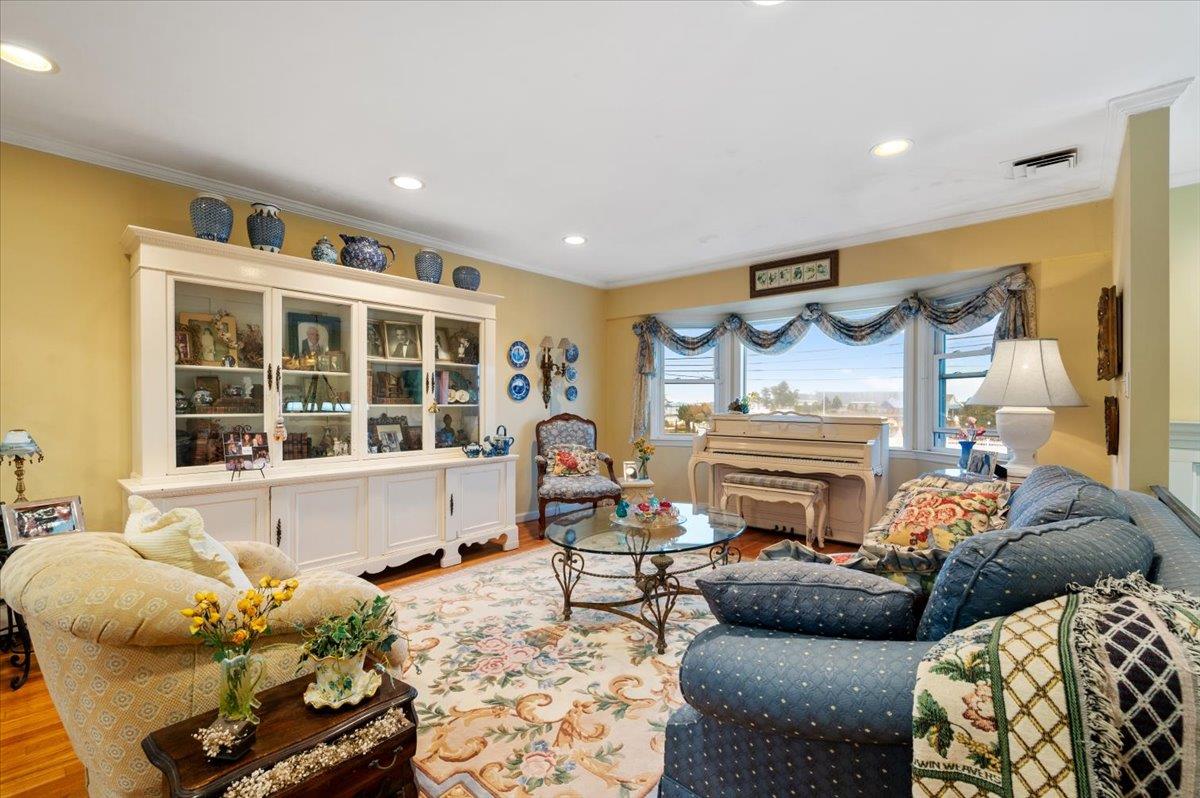 1348 Beech Street, Atlantic Beach, New York image 4