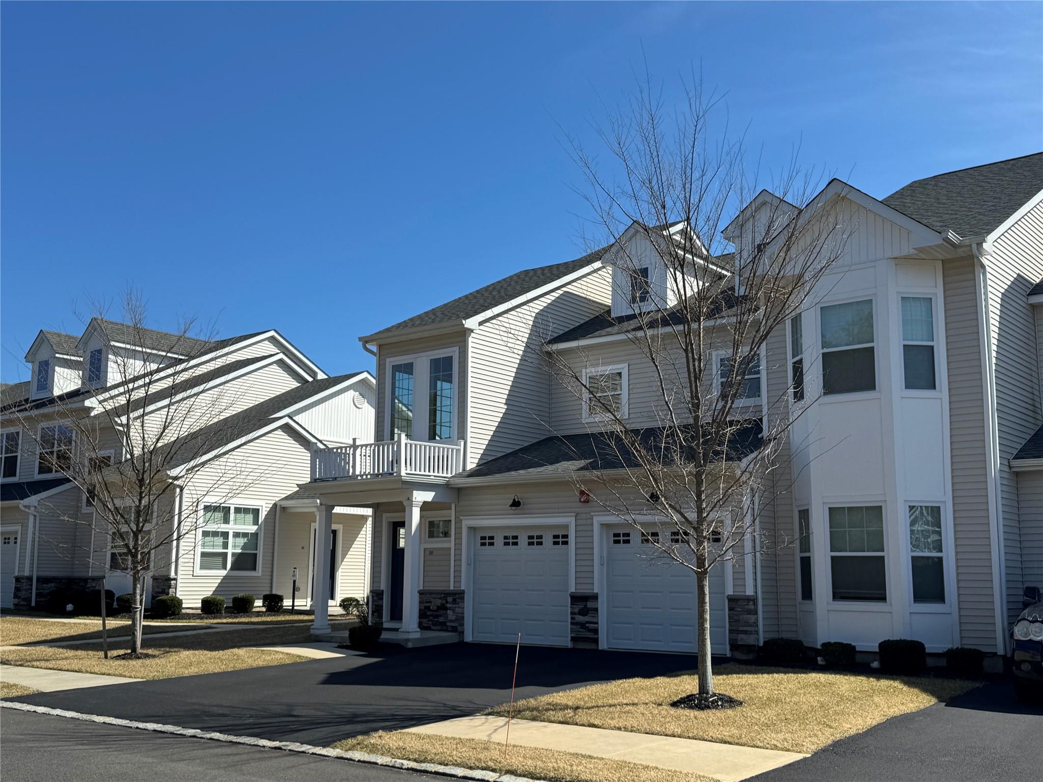 49 N Avery Drive, Center Moriches, New York image 3
