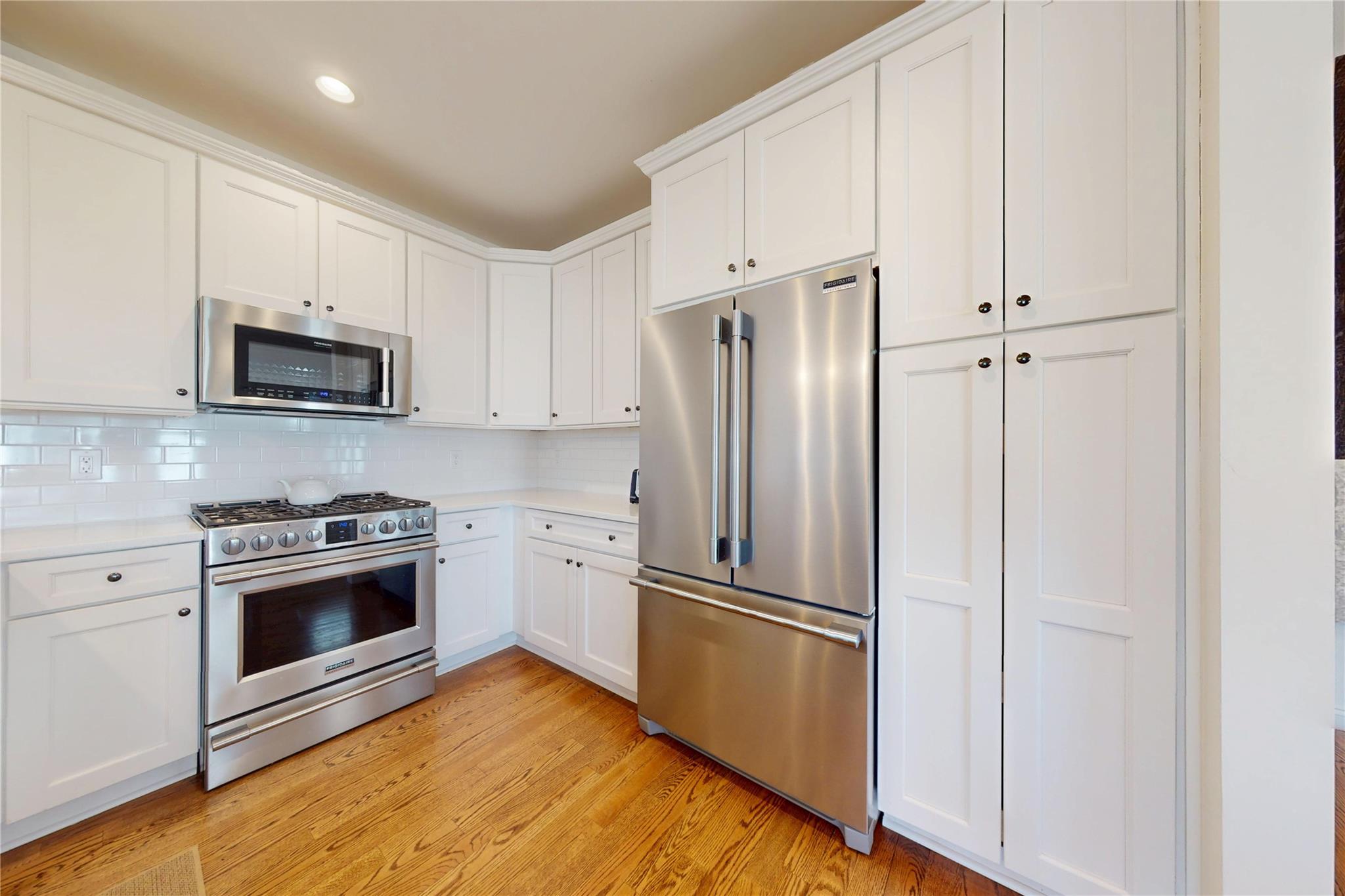 49 N Avery Drive, Center Moriches, New York image 10