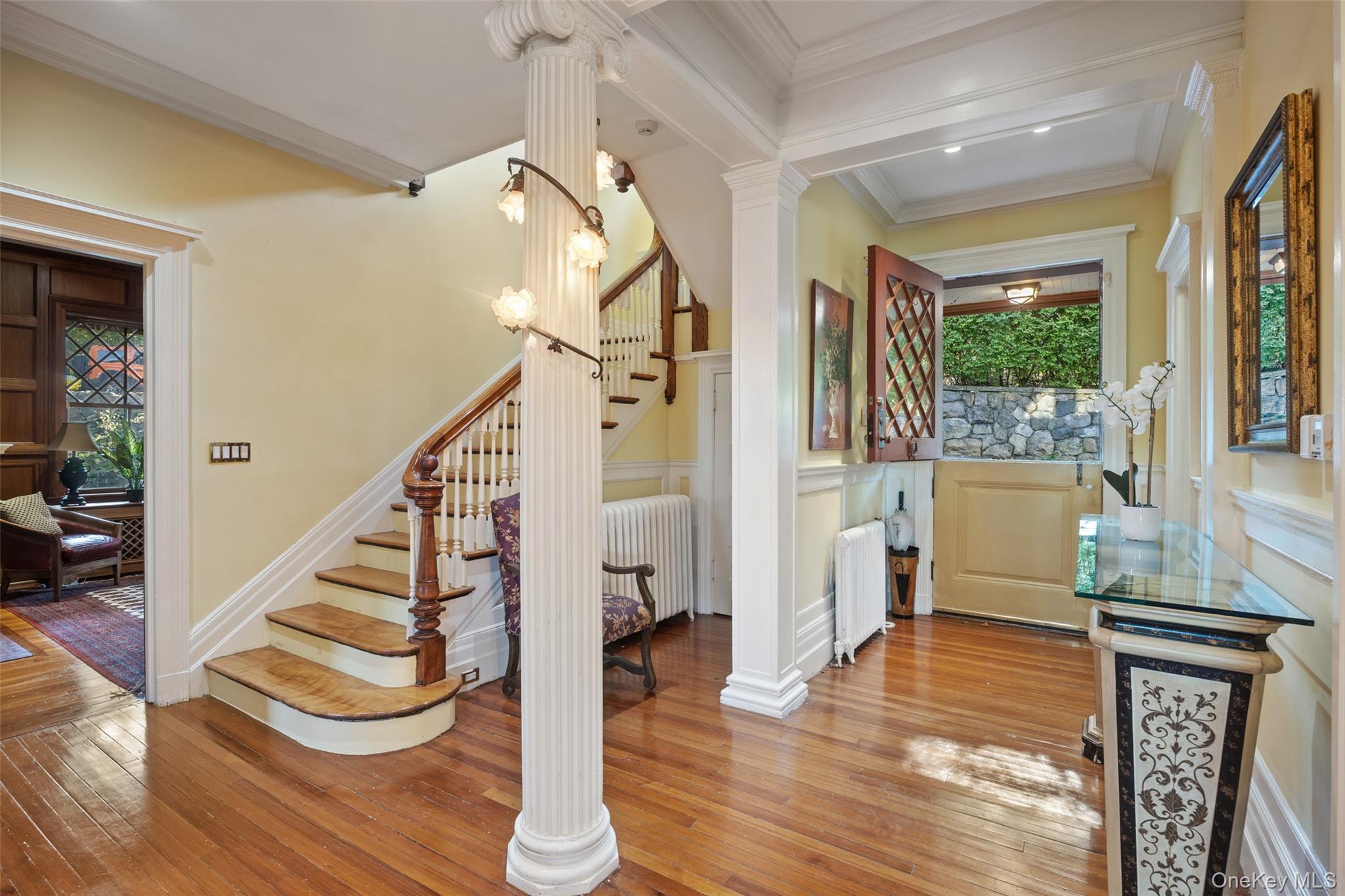 44 Tower Hill Loop