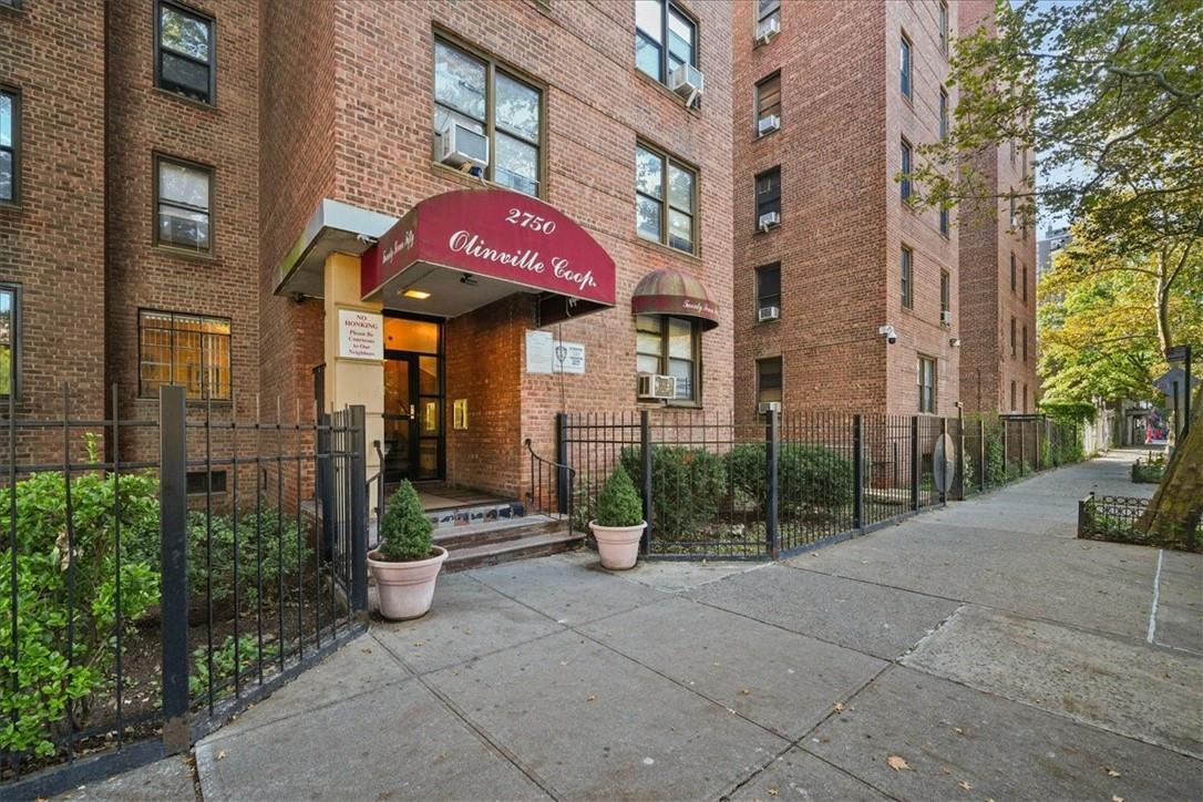 2750 Olinville Avenue #3L, Bronx, New York image 2