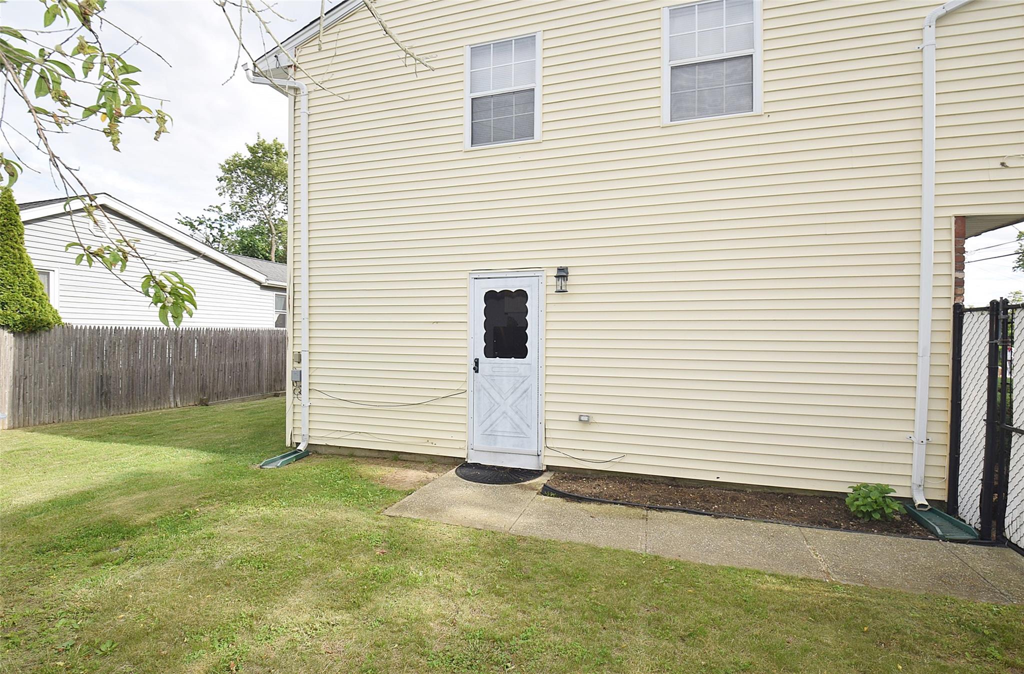 101 Bishop Road, West Babylon, New York image 13