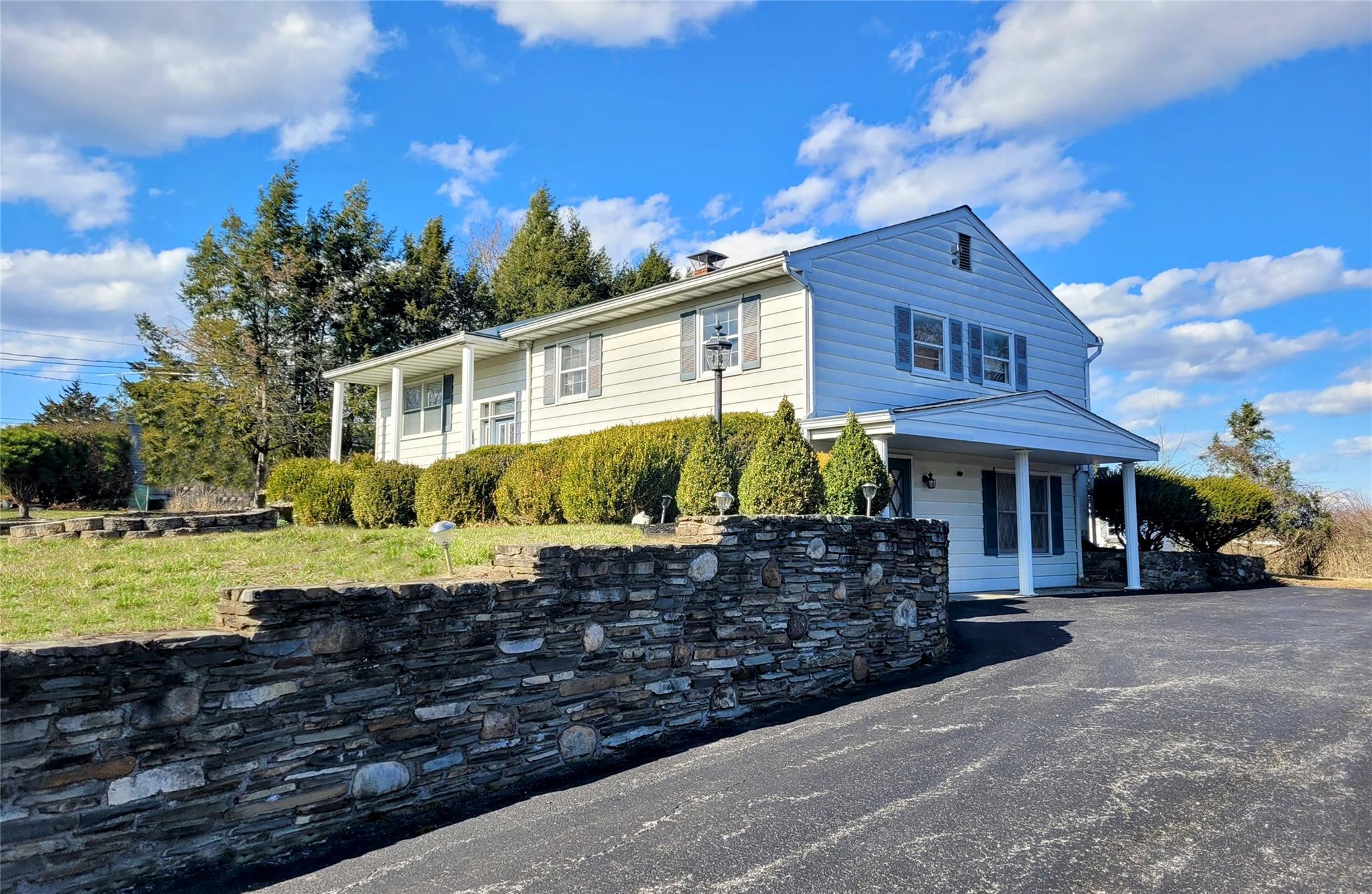 2 W Daisy Lane, Wappingers Falls, New York image 2