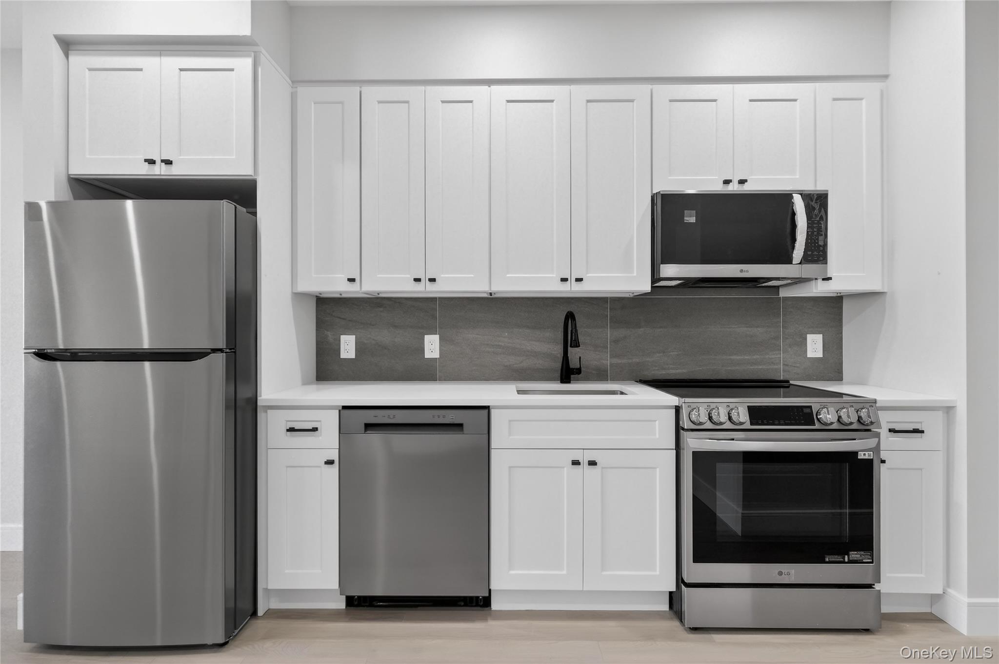 Wappingers Falls, New York 12590, United States, 2 Bedrooms Bedrooms, ,2 BathroomsBathrooms,Residential,Active,254574