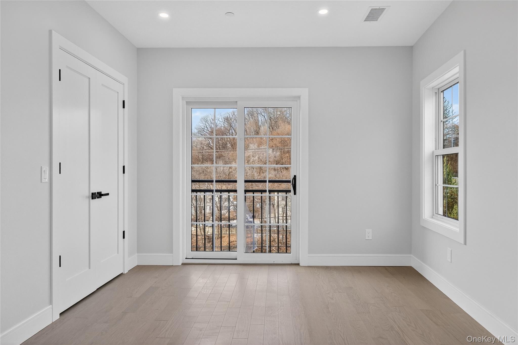 Wappingers Falls, New York 12590, United States, 2 Bedrooms Bedrooms, ,2 BathroomsBathrooms,Residential,Active,254574