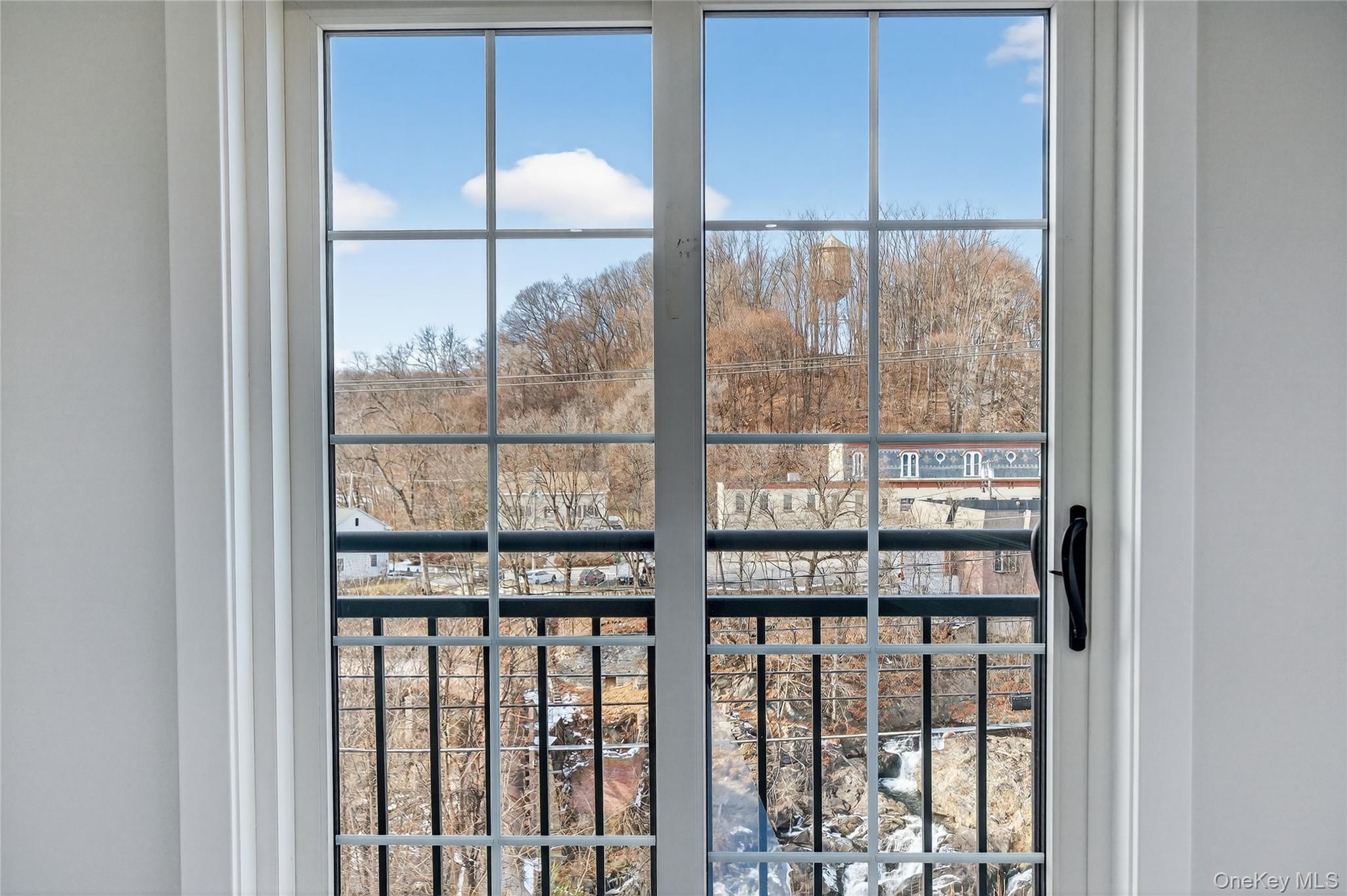 Wappingers Falls, New York 12590, United States, 2 Bedrooms Bedrooms, ,2 BathroomsBathrooms,Residential,Active,254574