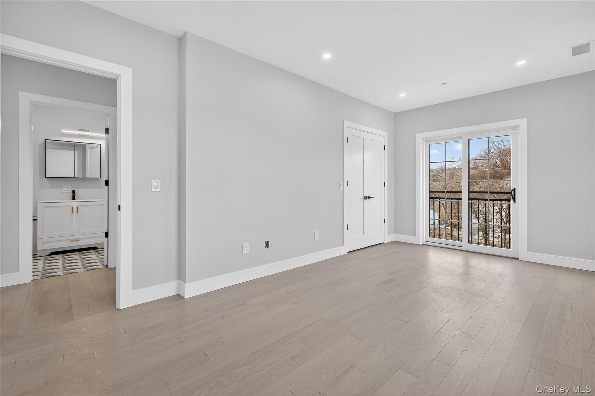 Wappingers Falls, New York 12590, United States, 2 Bedrooms Bedrooms, ,2 BathroomsBathrooms,Residential,Active,254574