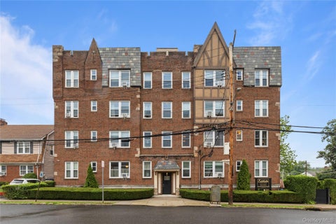 Homes For Sale - 2 Lockwood Avenue #2F<br/> Bronxville, NY 10708