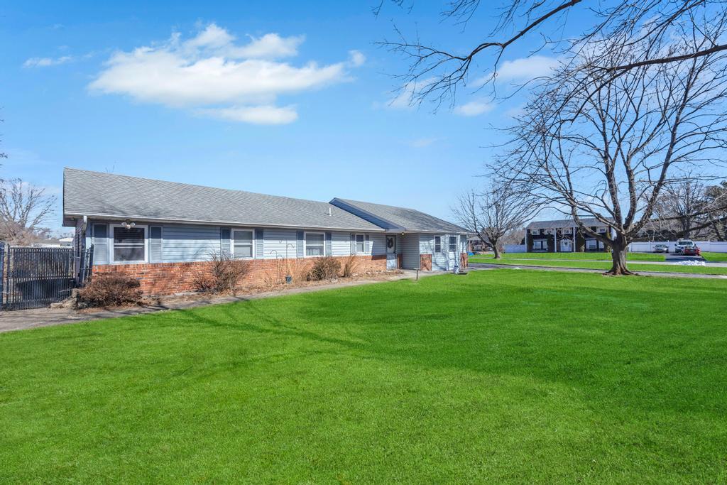 3 Maywood Lane, Coram, New York image 3