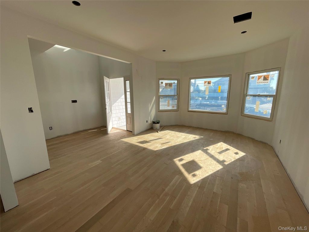 Photo of 101 Clocks Boulevard, Massapequa, NY 11758 (MLS # 875005)