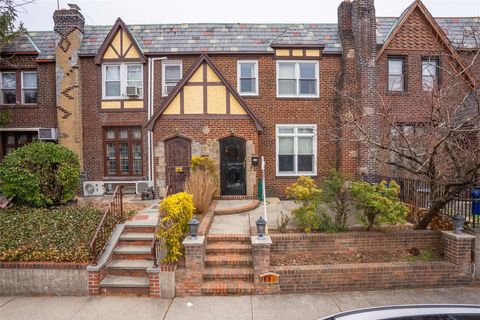 40-35 172nd Street, New York, NY 11358 - MLS#: 834721