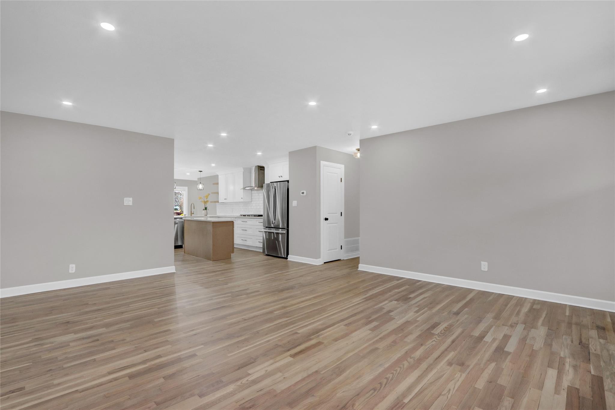 1 Donna Lane, Commack, New York image 6