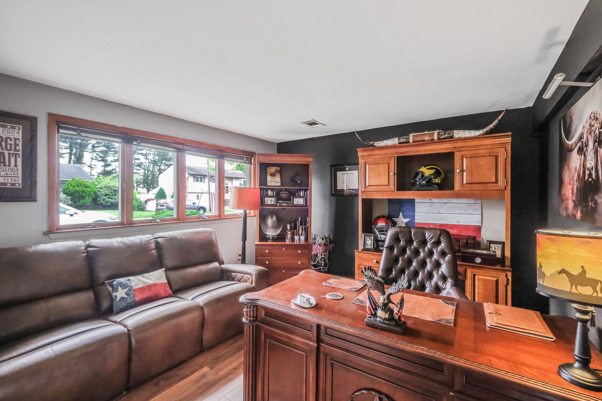 845 Peconic Avenue, West Babylon, New York image 12