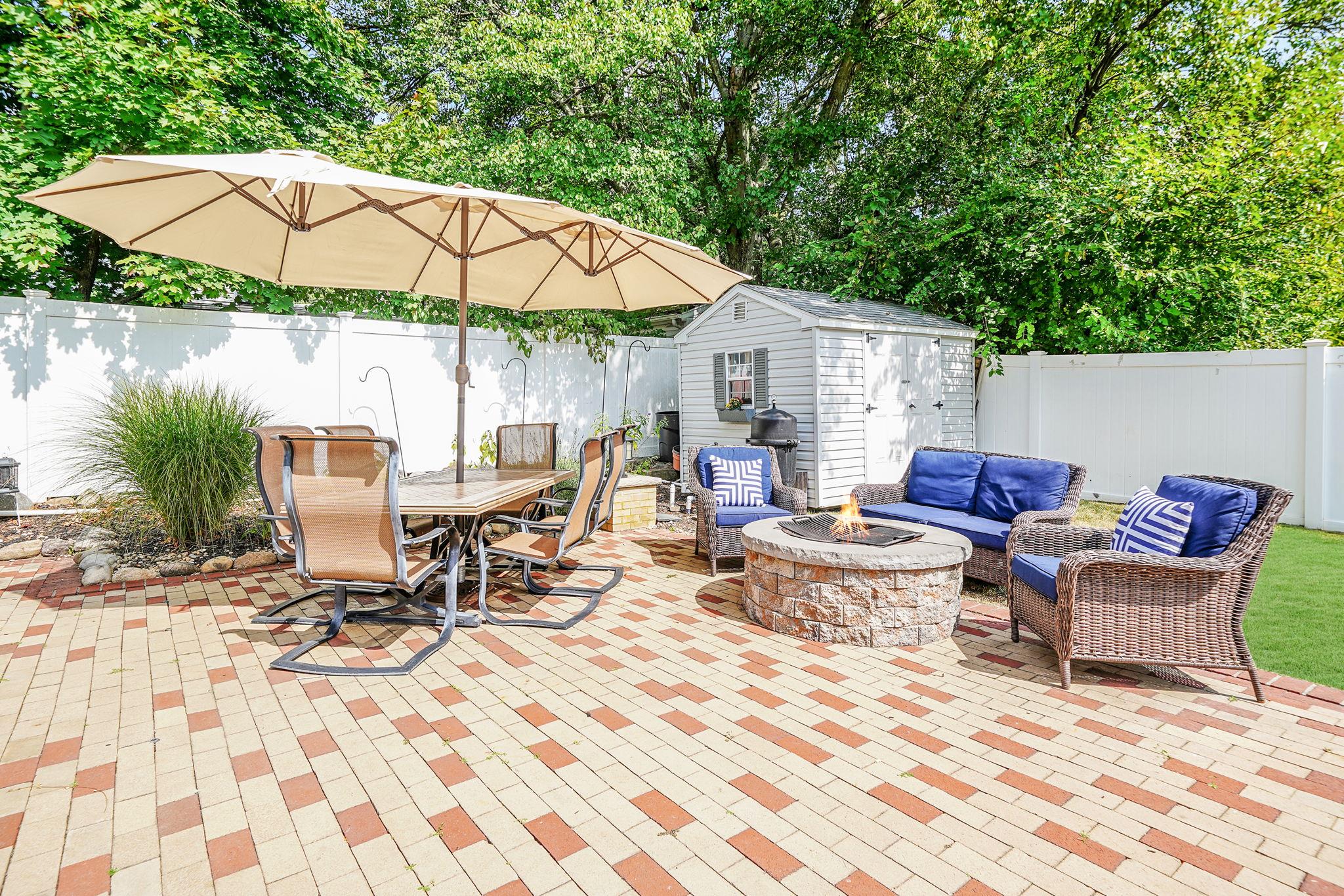845 Peconic Avenue, West Babylon, New York image 19