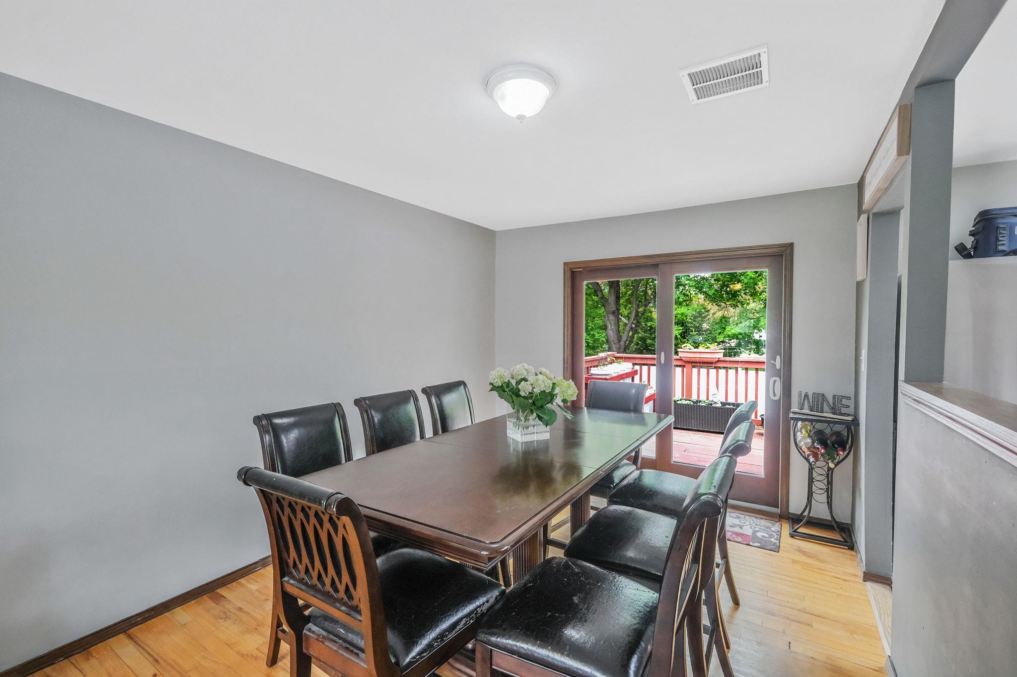 845 Peconic Avenue, West Babylon, New York image 4