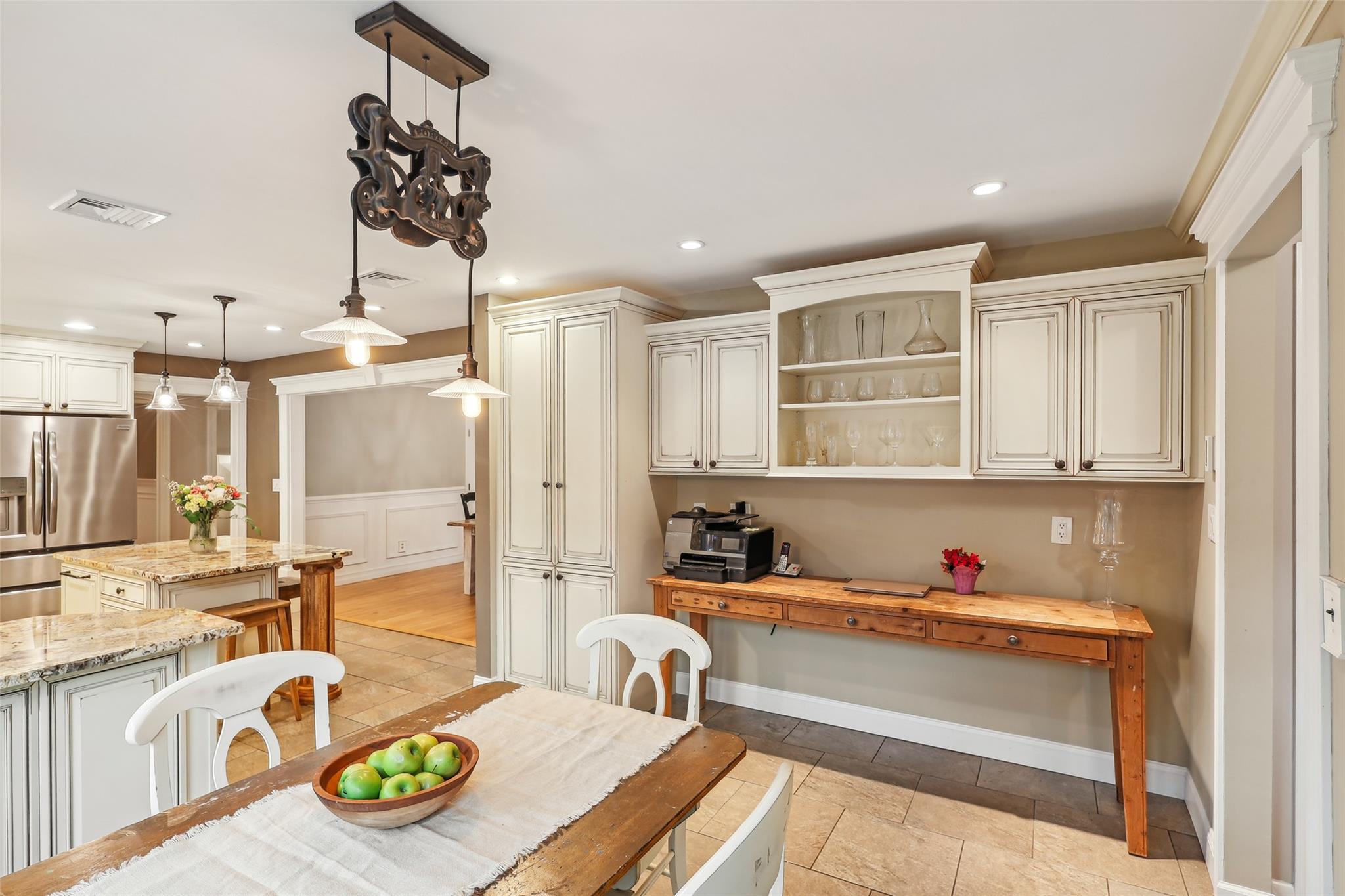 17 Suan Court, Greenlawn, New York image 13