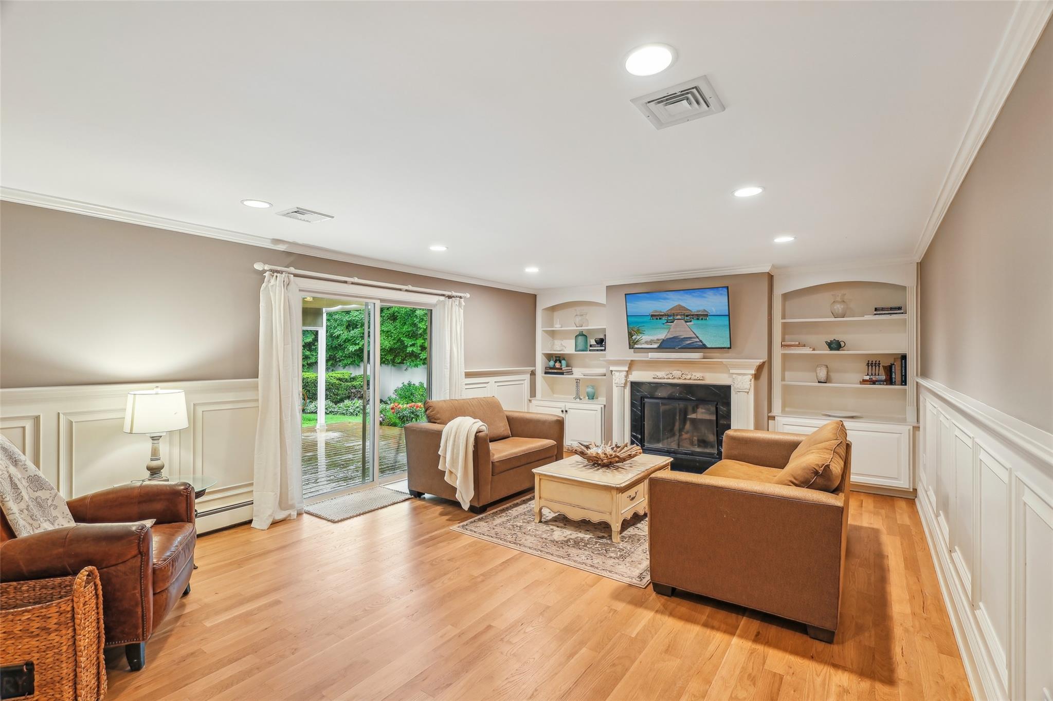 17 Suan Court, Greenlawn, New York image 19