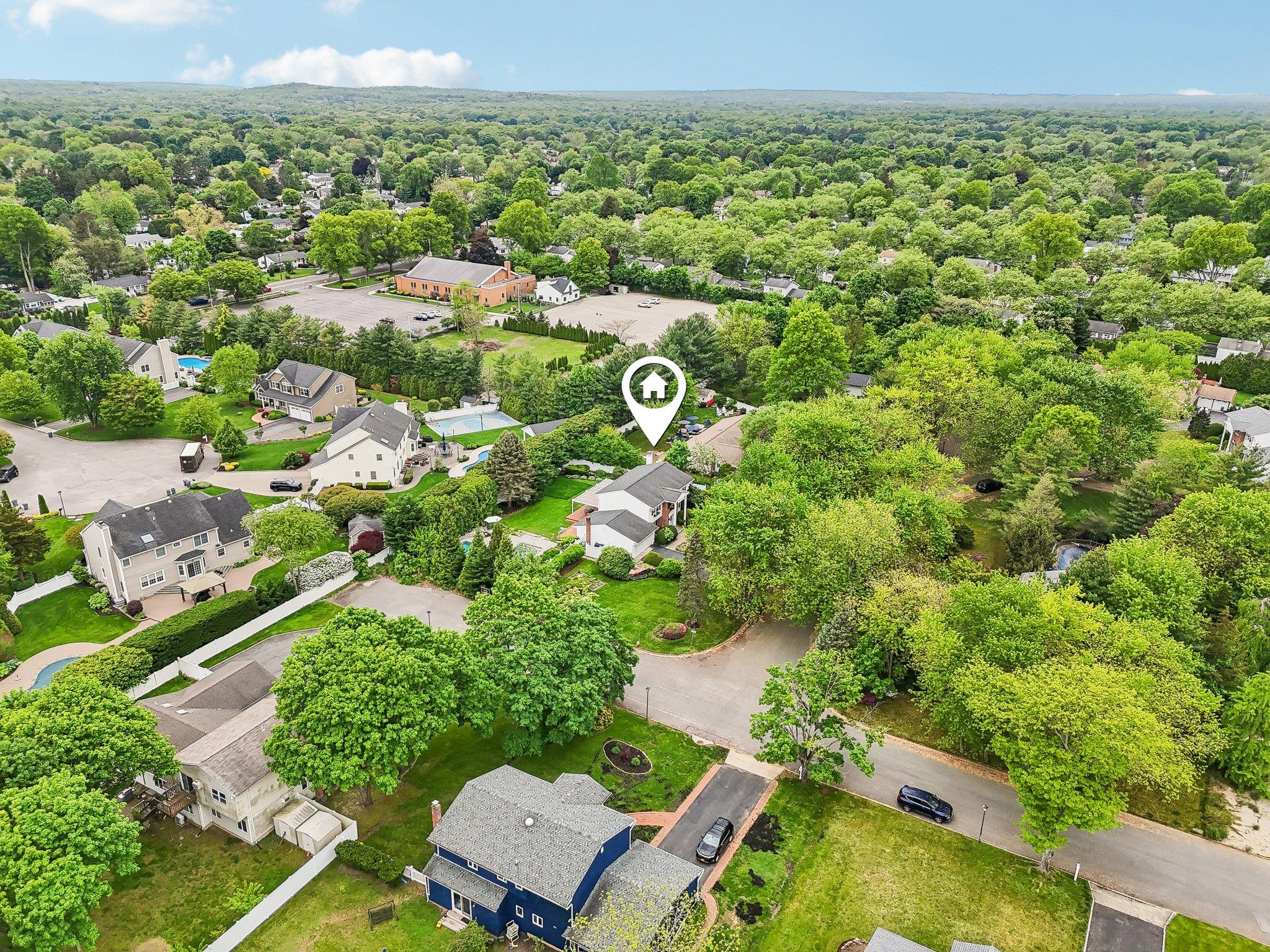 17 Suan Court, Greenlawn, New York image 50