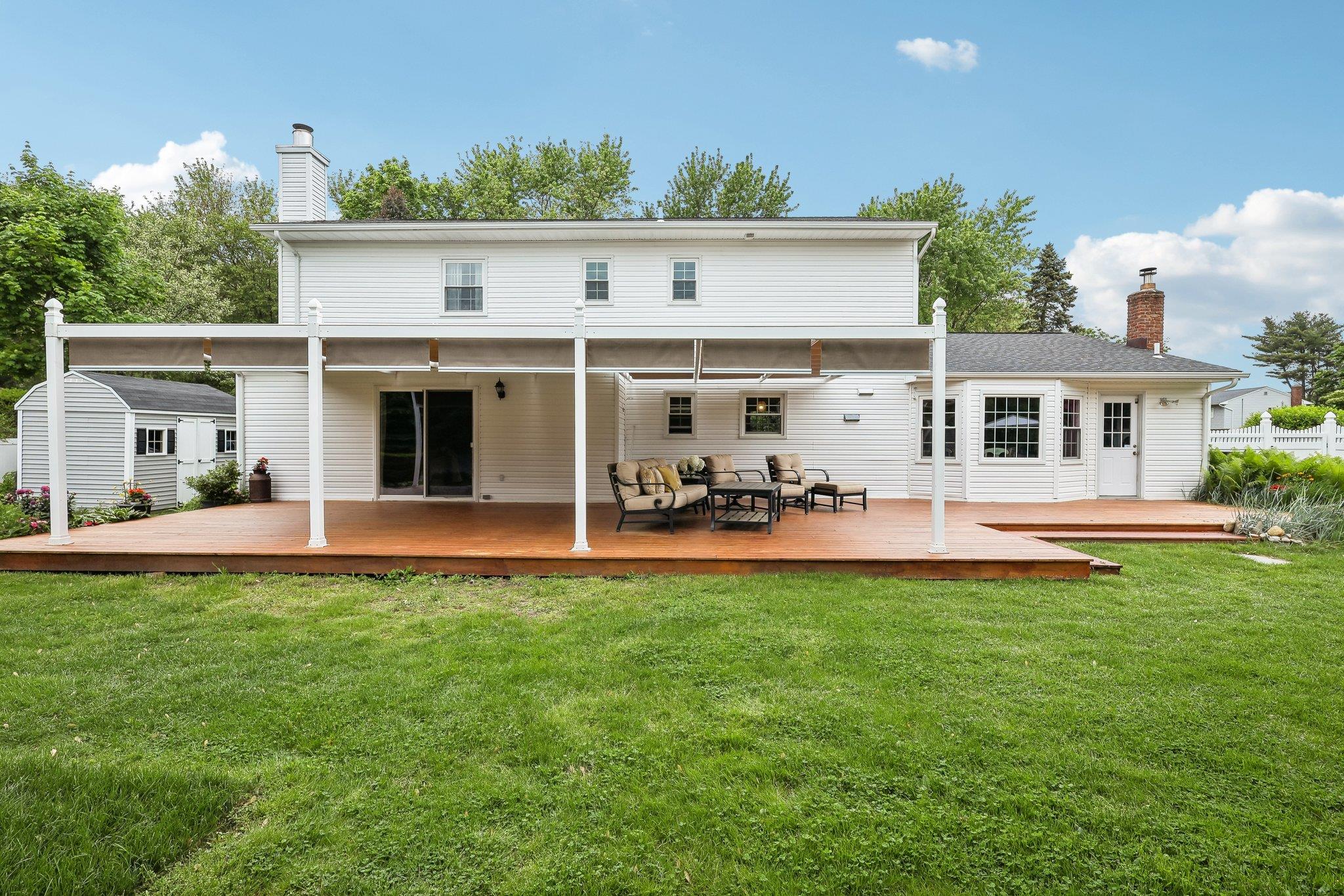 17 Suan Court, Greenlawn, New York image 44