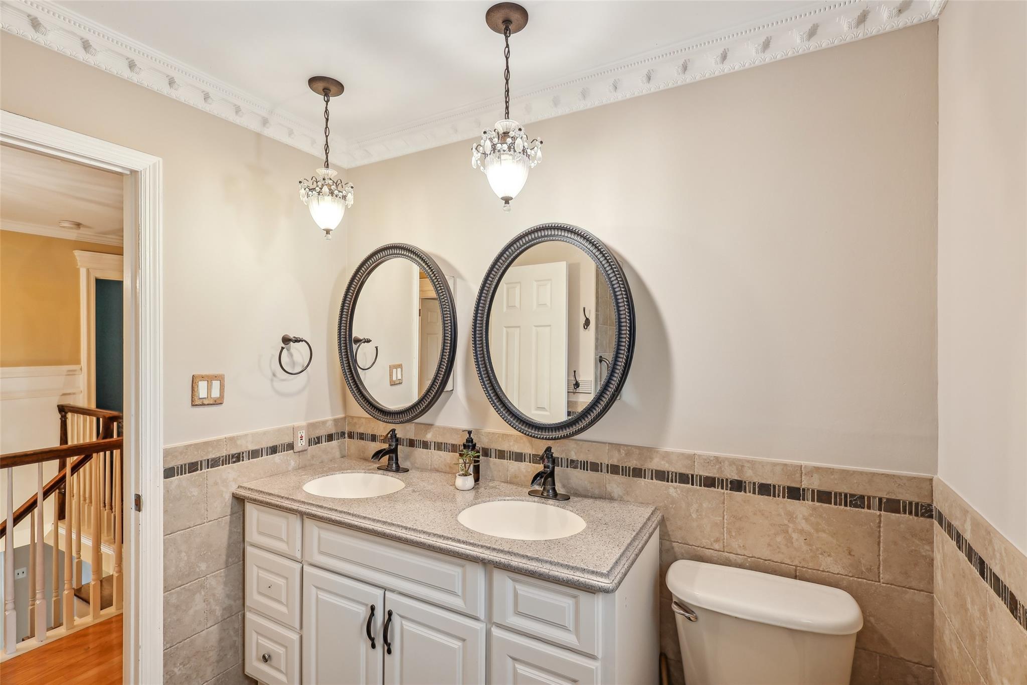 17 Suan Court, Greenlawn, New York image 35