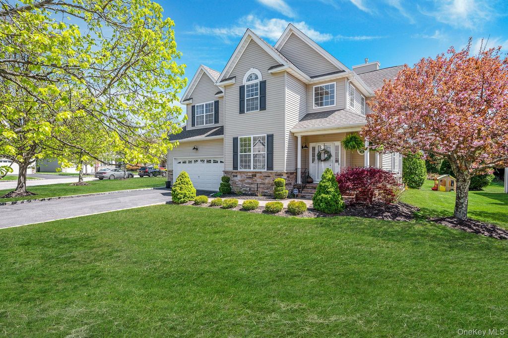 Photo of 8 Joshua Court, Wading River, NY 11792 (MLS # 990830)