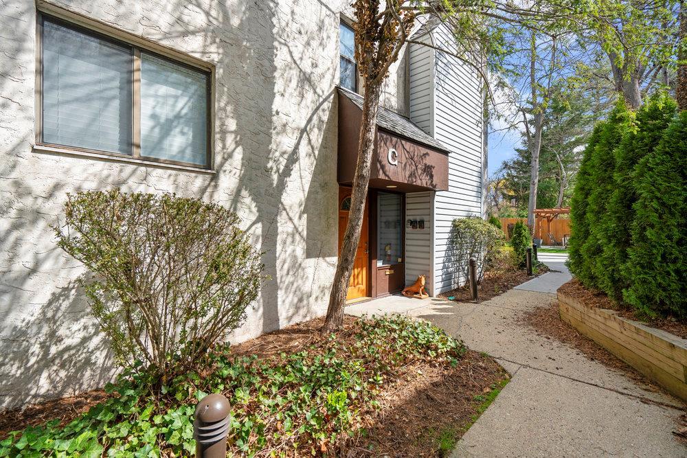 10 Wooleys Lane #2C, Great Neck, New York image 2