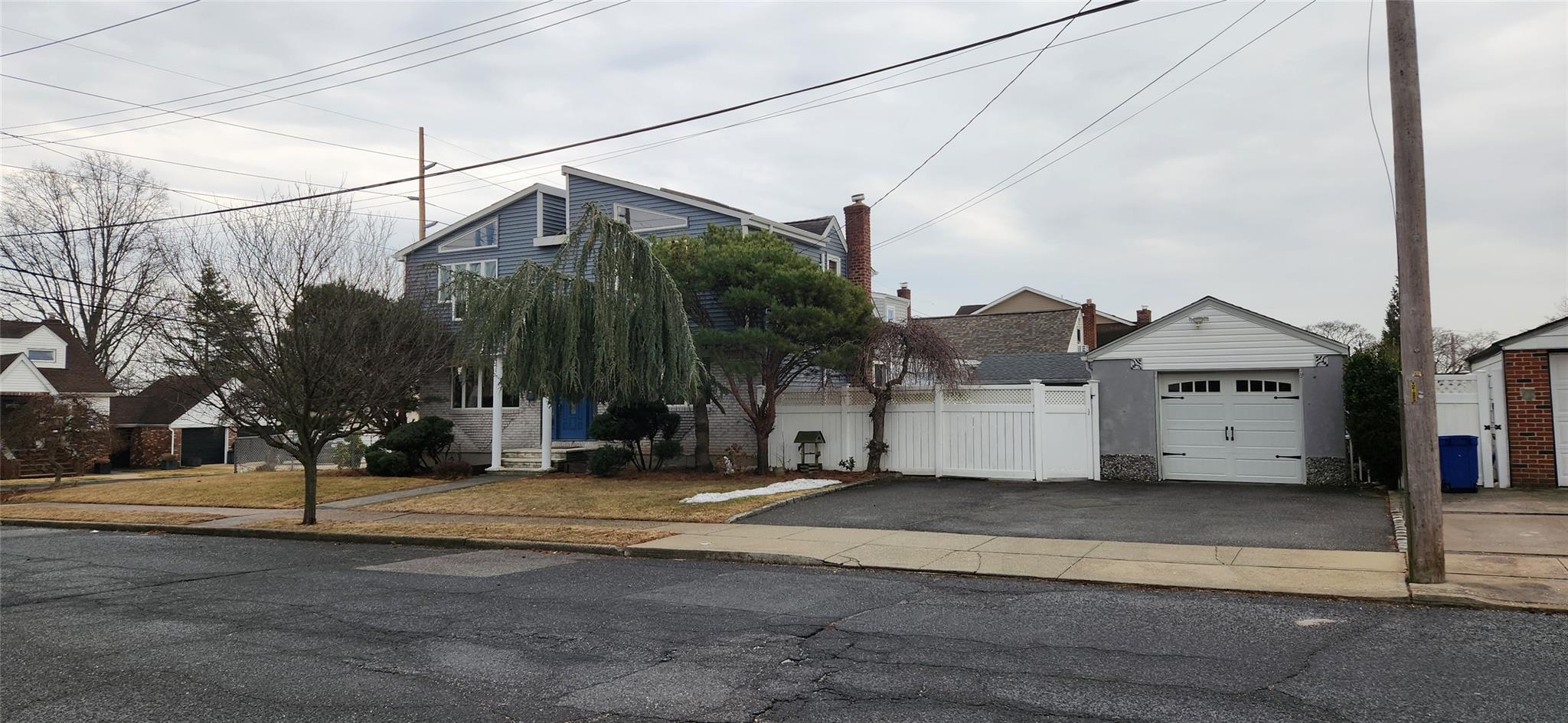 1191 Burton Avenue, Franklin Square, New York image 2