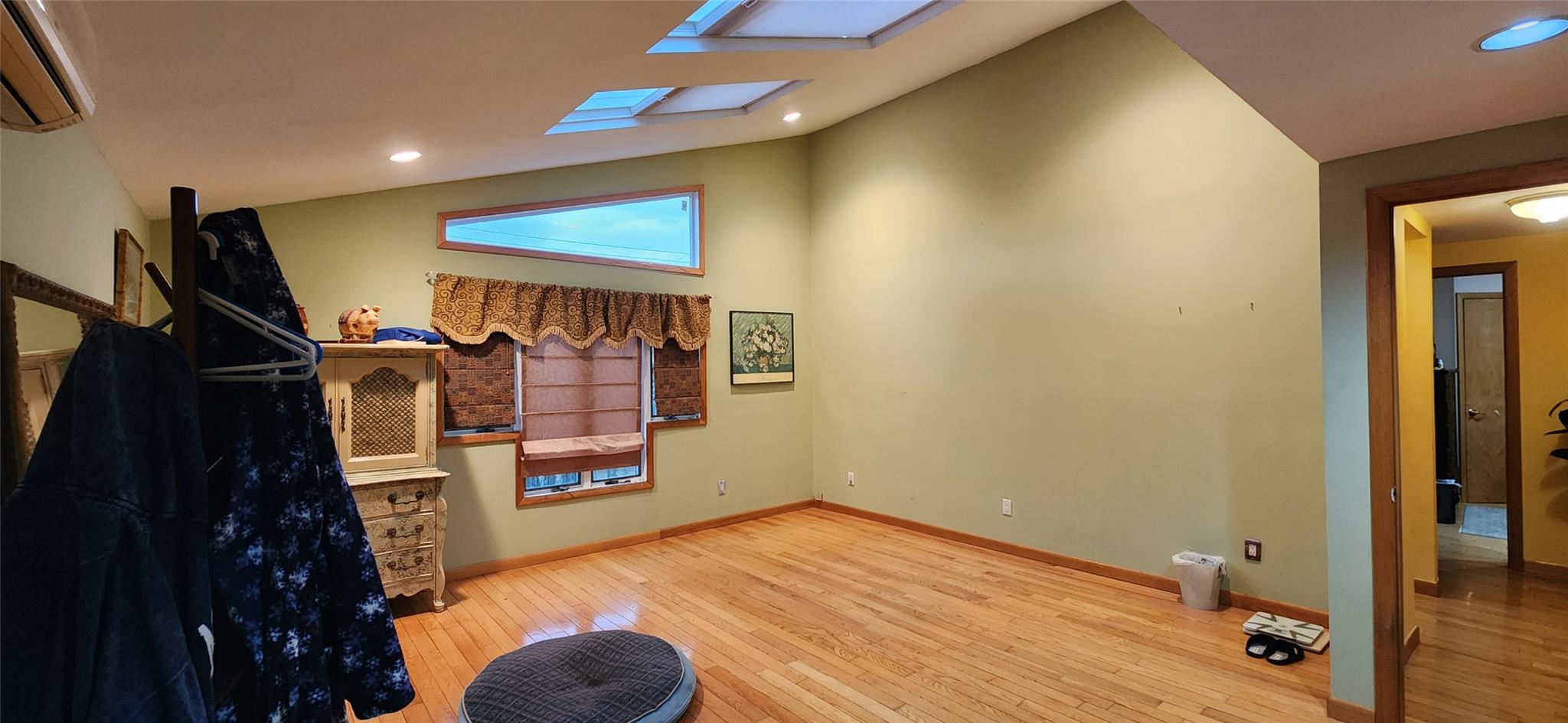 1191 Burton Avenue, Franklin Square, New York image 13