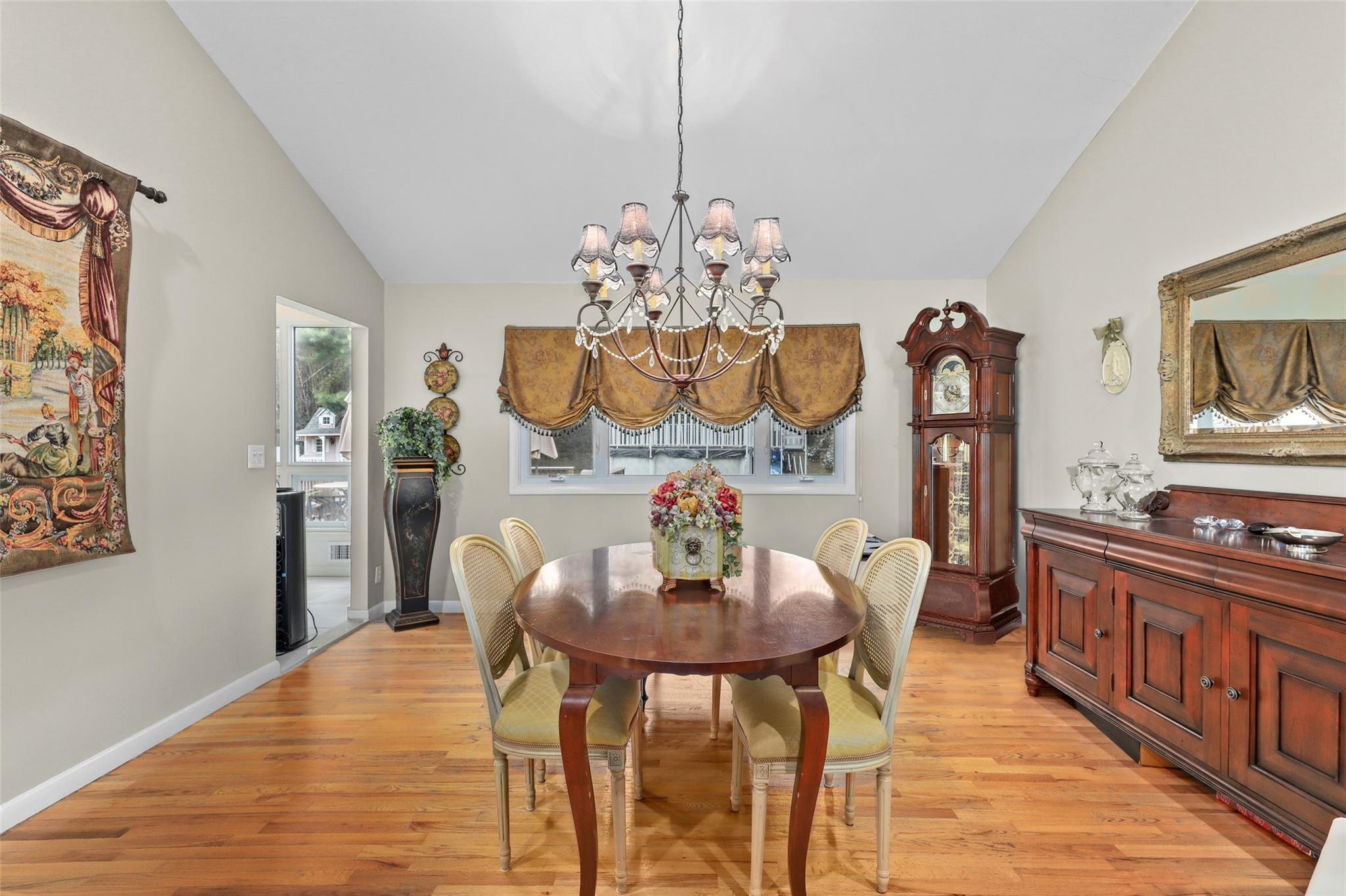 21 Dell Drive, Eastchester, Florida image 7