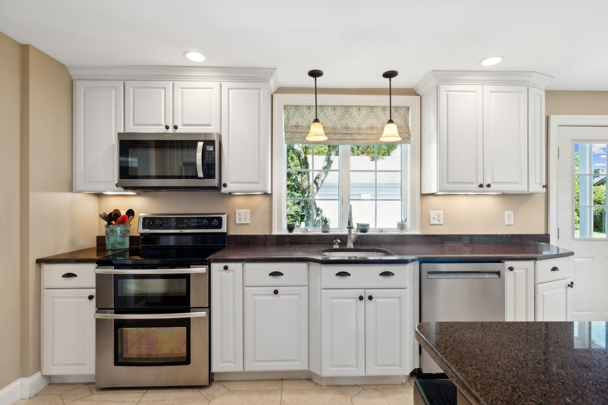242 N Manor Avenue, Kingston, New York image 7