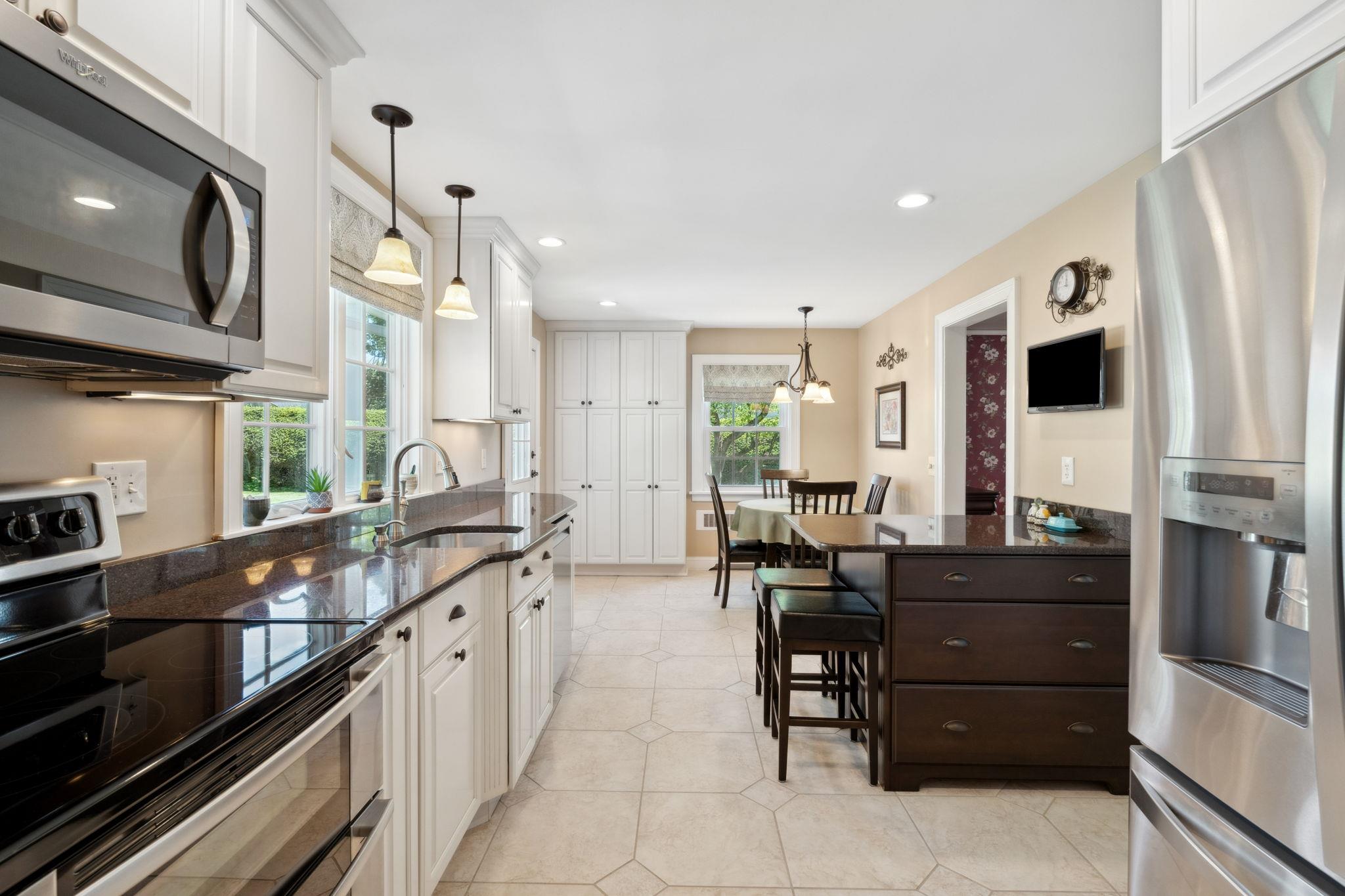 242 N Manor Avenue, Kingston, New York image 6