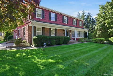 Photo of 114 Cambridge Avenue, Garden City, NY 11530 (MLS # 1065671)