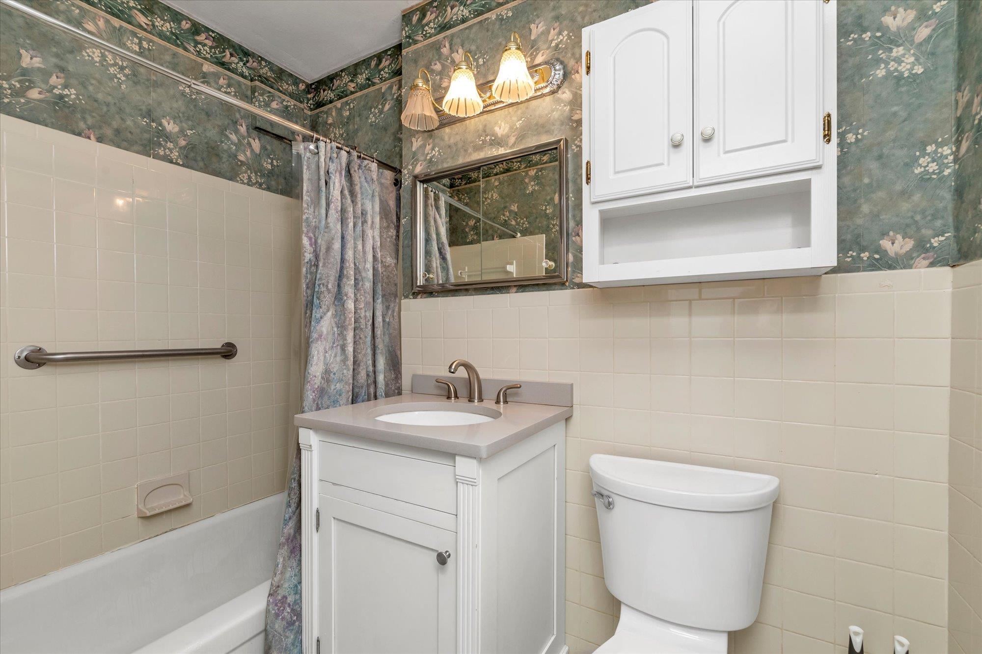 490 W Atlantic Ave #330, East Rockaway, New York image 17