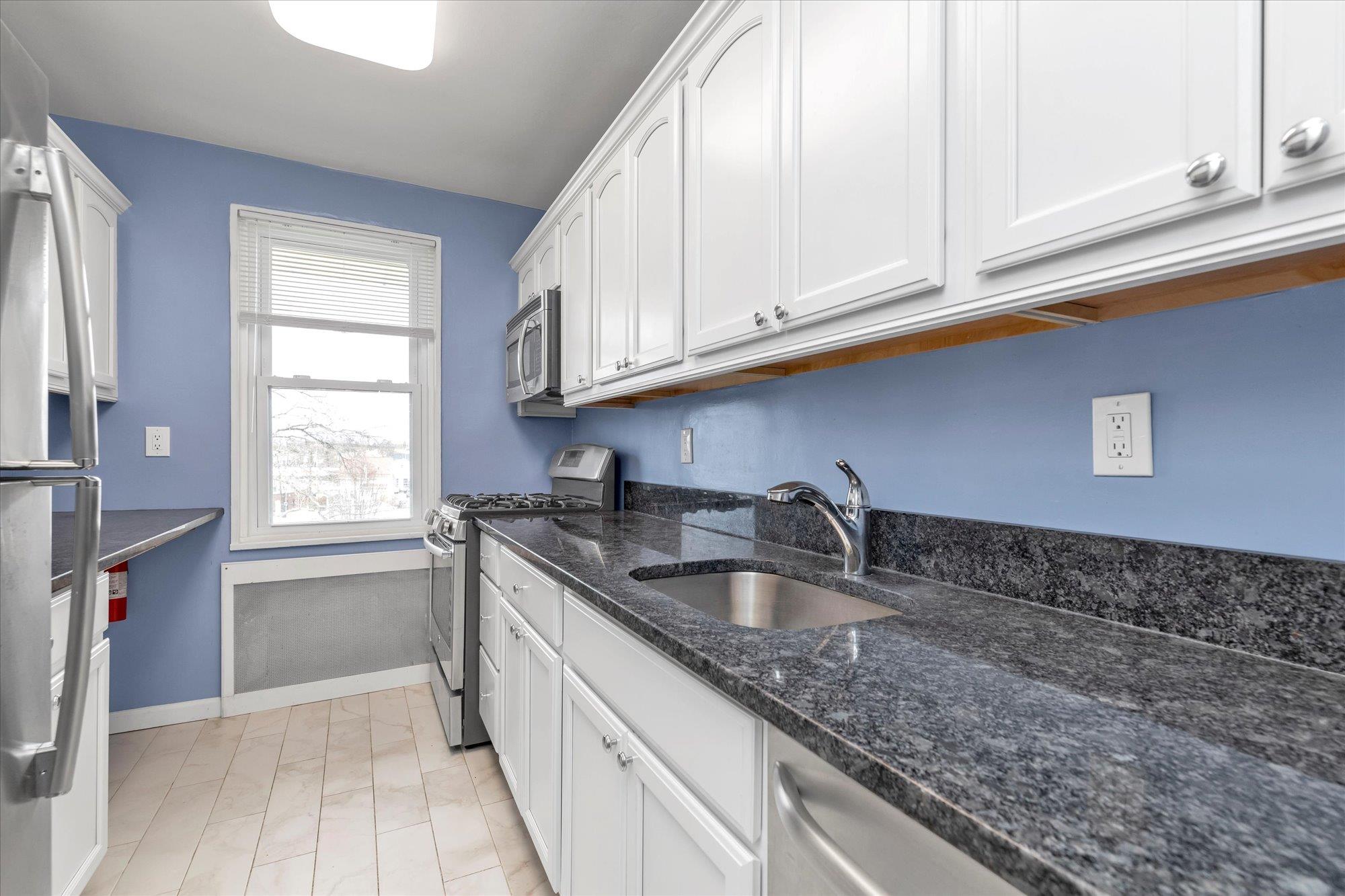 490 W Atlantic Ave #330, East Rockaway, New York image 9