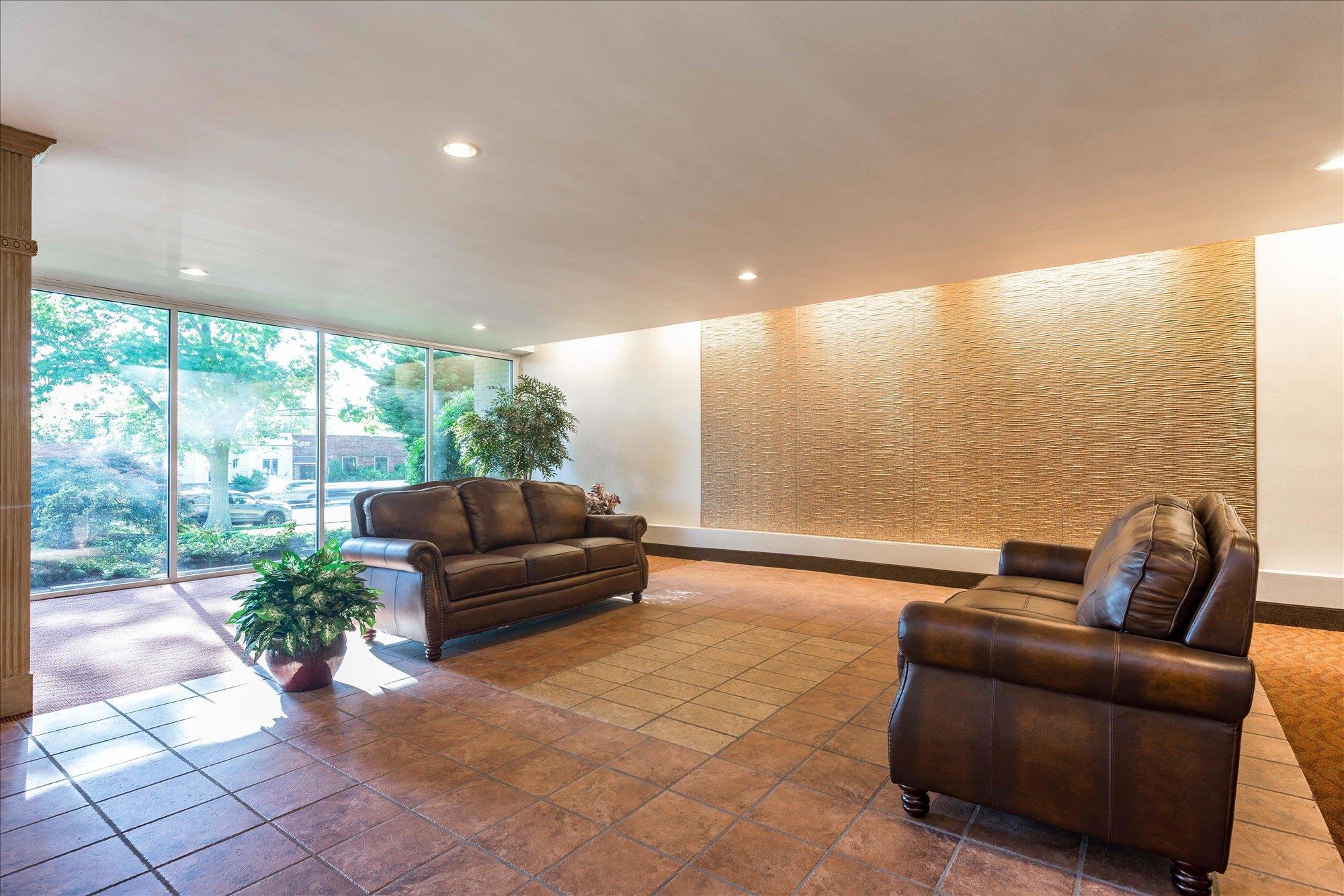 490 W Atlantic Ave #330, East Rockaway, New York image 20