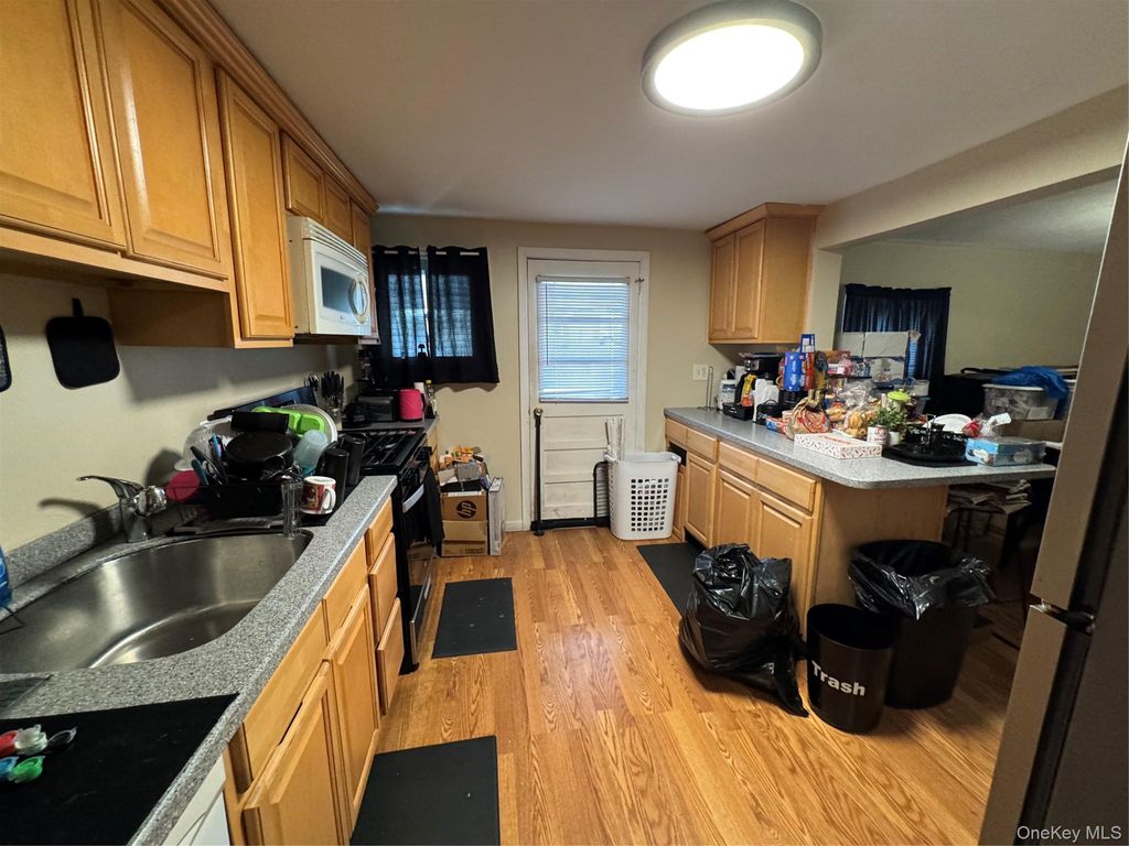 Photo of 9 Armstrong Avenue, Peekskill, NY 10566 (MLS # 984913)