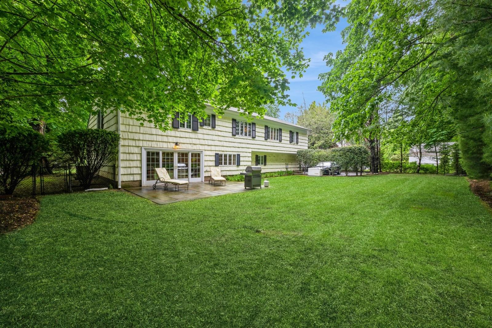 95 Washington Avenue, Garden City, New York image 30