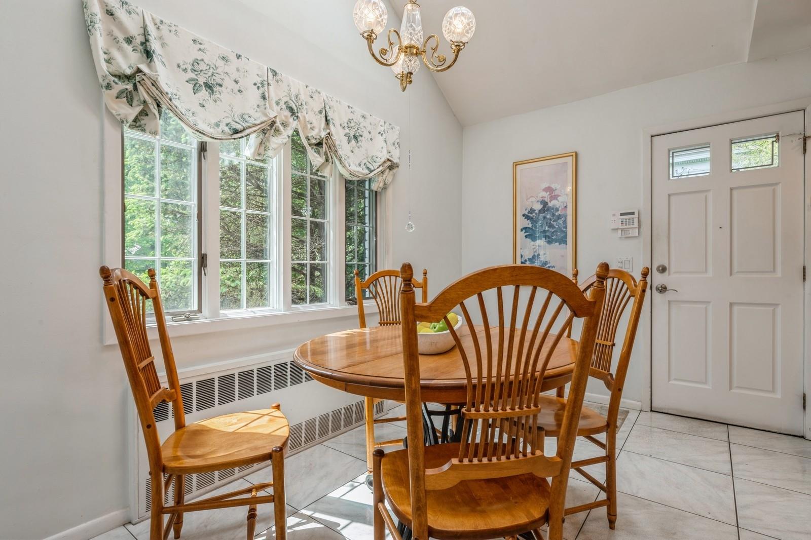 95 Washington Avenue, Garden City, New York image 12