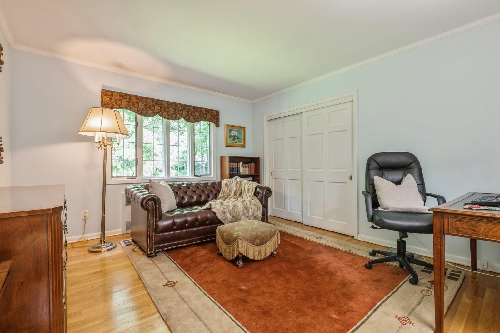 95 Washington Avenue, Garden City, New York image 20