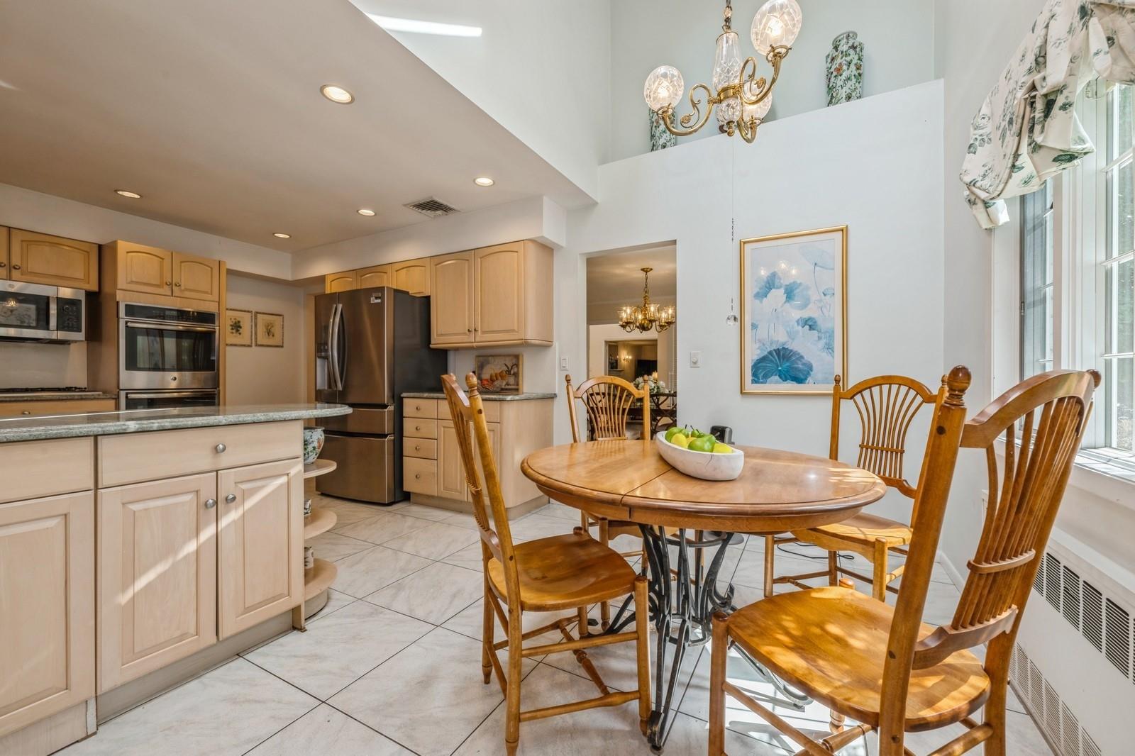 95 Washington Avenue, Garden City, New York image 11