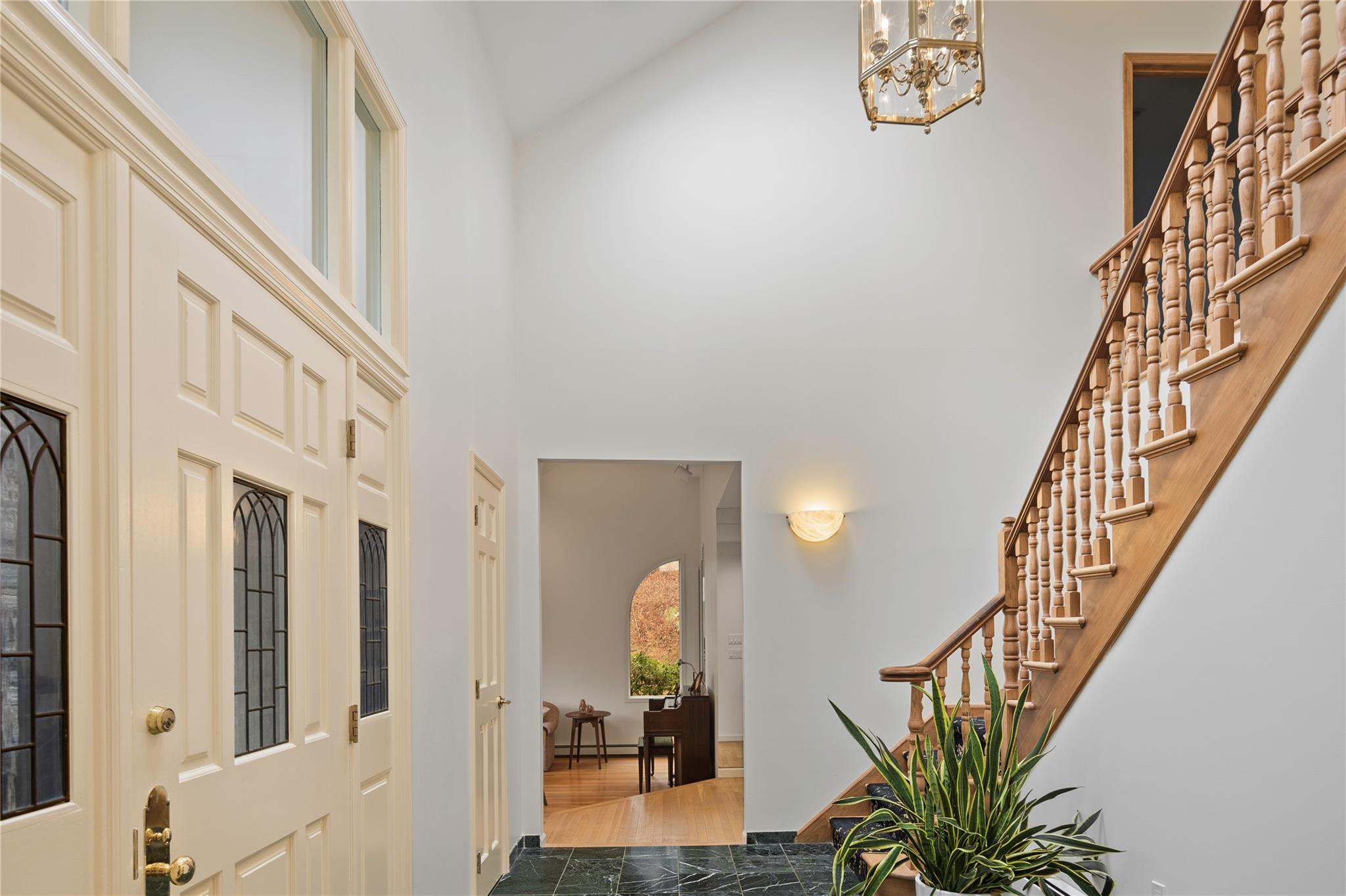 184 Deerfield Lane, Pleasantville, New York image 5