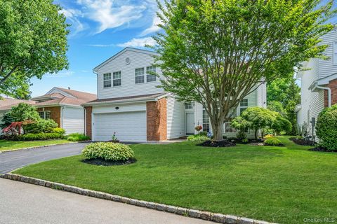 Condo For Sale - 15 Hamlet Drive<br/> Commack, NY 11725