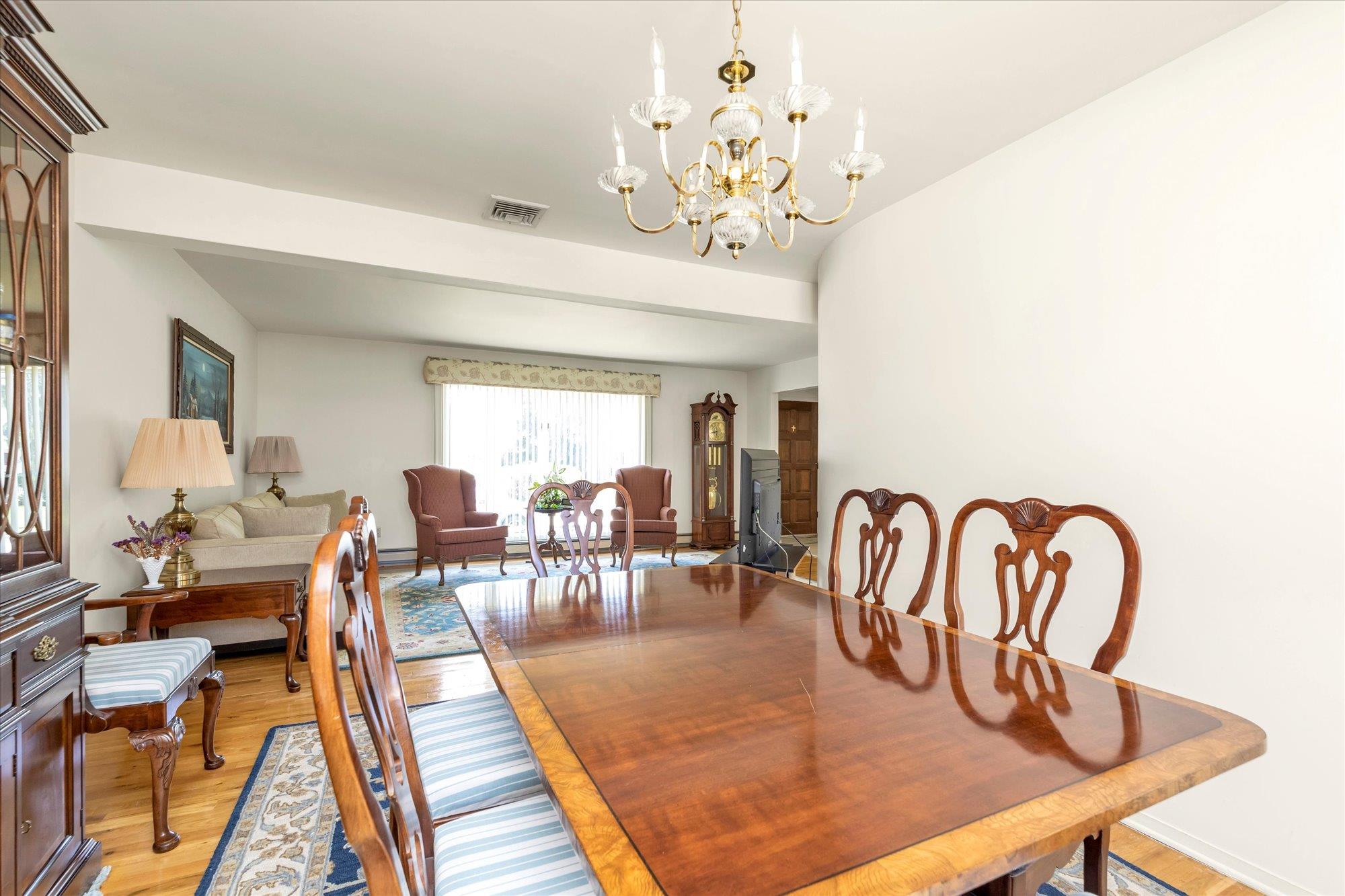 7 Sunset Avenue, Lynbrook, New York image 6