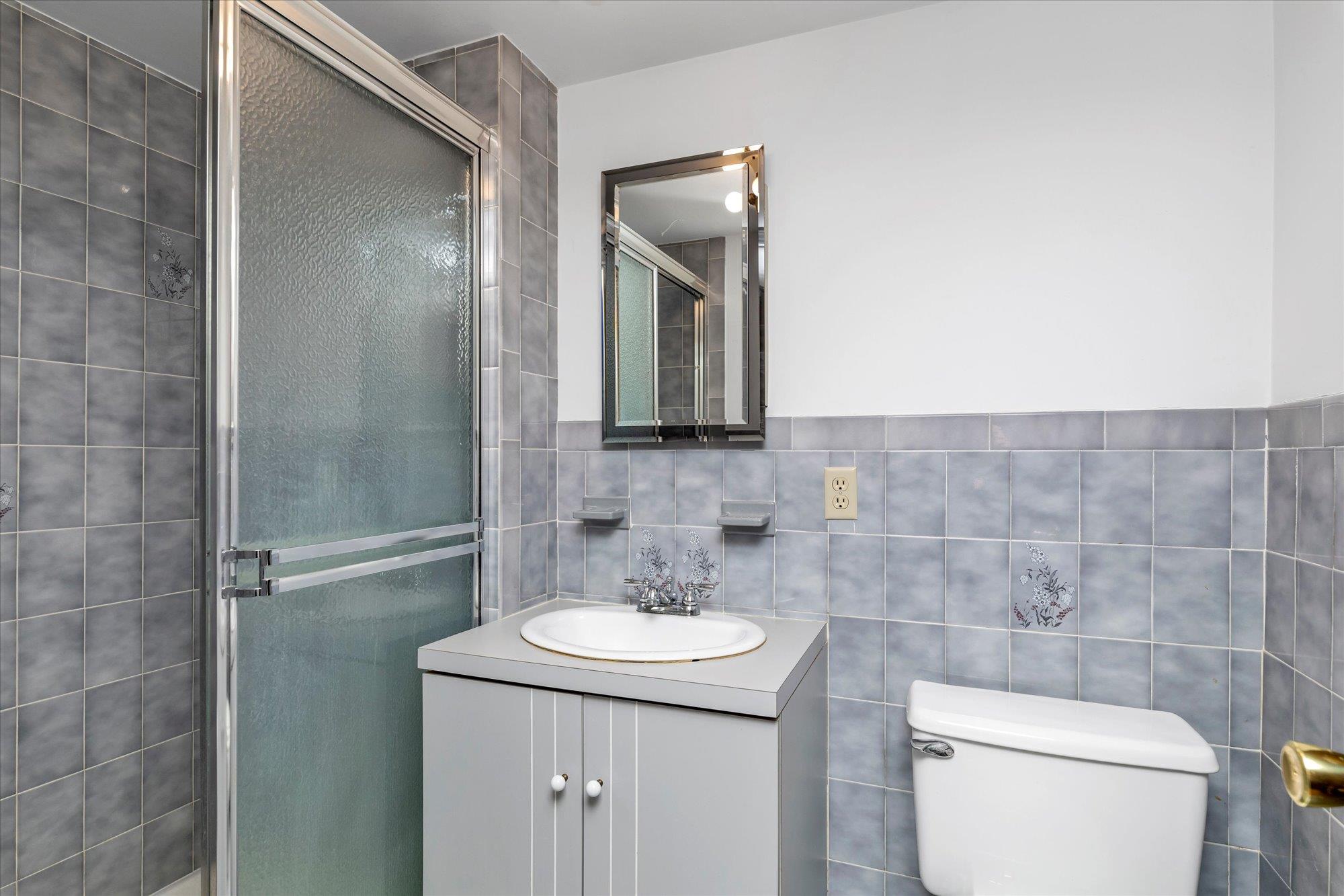 7 Sunset Avenue, Lynbrook, New York image 17