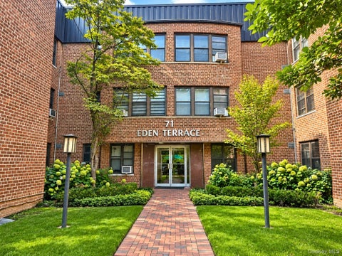 Homes For Sale - 71 Grace Avenue #1L<br/> Great Neck, NY 11021