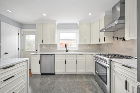 73-30 244th Street, Little Neck, NY 11362 - MLS#: 917809