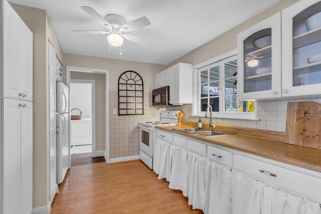 61 Eatondale Avenue, Blue Point, New York image 8