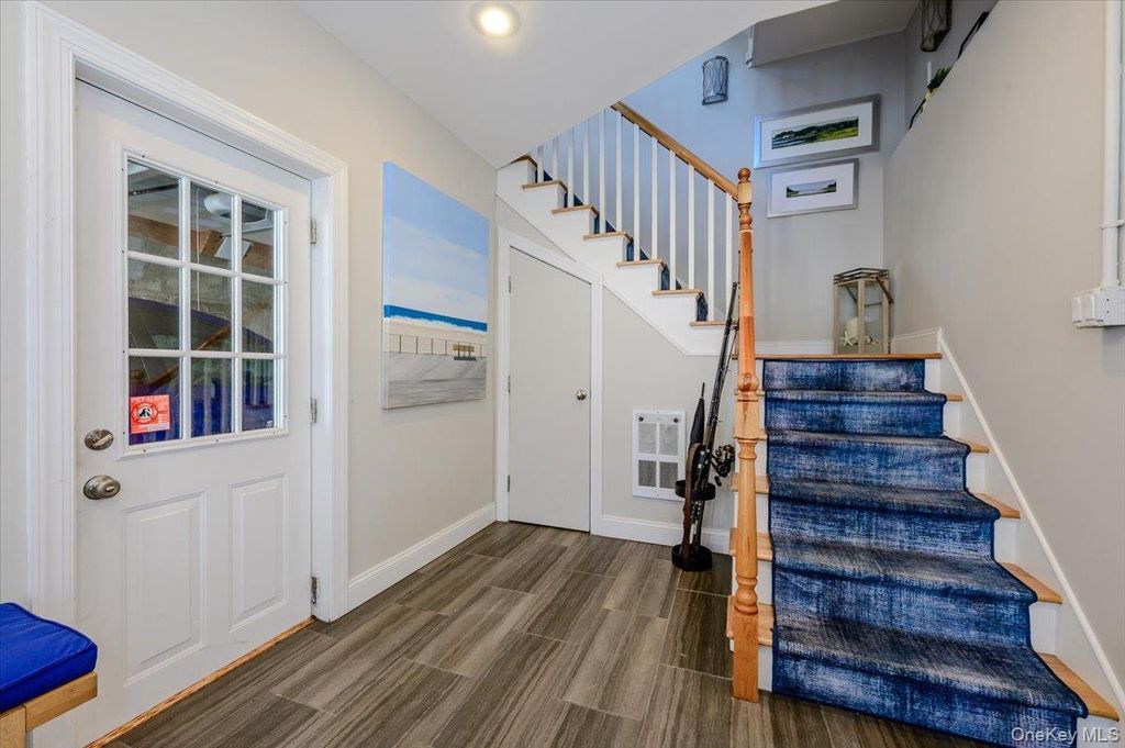 Photo of 34 Michigan Street, Long Beach, NY 11561 (MLS # 1002255)